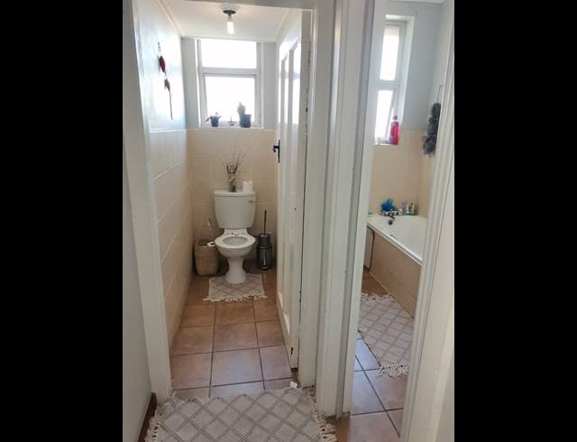 2 BEDROOM FLAT FOR SALE IN UMBILO
